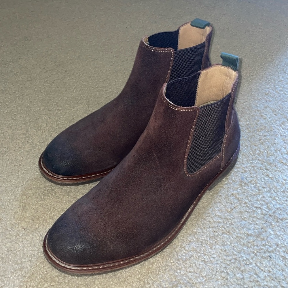 Johnston & Murphy men’s Chelsea boots